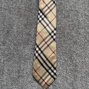 Burberry ‘classic’ tie